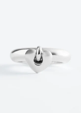 Bague avec pendentif en forme de cœur