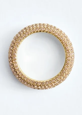 Bague incrustée de cristaux