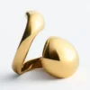Bague sculpturale à double torsion