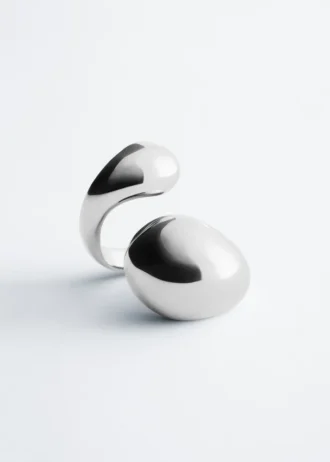 Bague sculpturale à double torsion