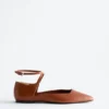 Ballerines à lanières croisées en cuir