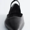 Ballerines à lanières croisées en cuir