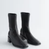 Bottes de chaussettes en cuir