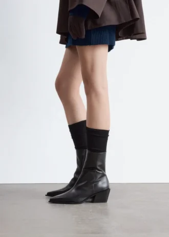 Bottes de cow-boy en cuir élégantes