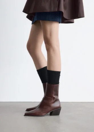 Bottes de cow-boy en cuir élégantes