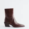 Bottes de cow-boy en cuir élégantes