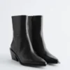Bottes de cow-boy en cuir élégantes