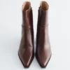 Bottes de cow-boy en cuir élégantes