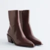 Bottes de cow-boy en cuir élégantes