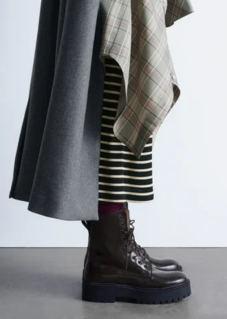 Bottes en cuir à lacets