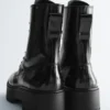 Bottes en cuir à lacets