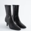 Bottines en cuir extensible
