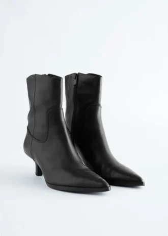 Bottines en cuir à talons bobines