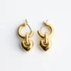 Boucles d&rsquo;oreilles créoles avec pendentif en forme de cœur