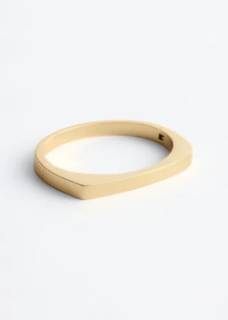 Bracelet rigide angulaire