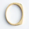 Bracelet rigide angulaire