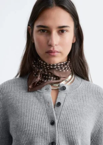Cardigan en maille côtelée