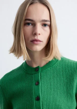 Cardigan en maille côtelée