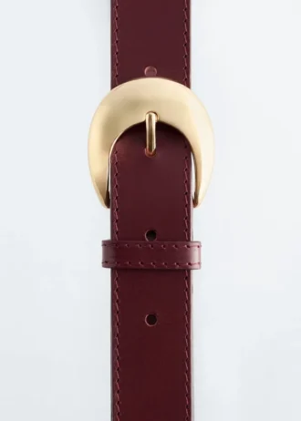 Ceinture en cuir à boucle en croissant