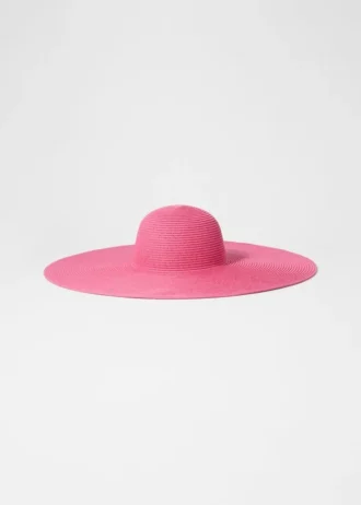 Chapeau de paille à large bord