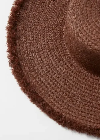 Chapeau en paille de raphia effilochée
