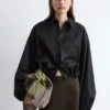Chemise courte à cordon