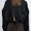 Chemise courte à cordon