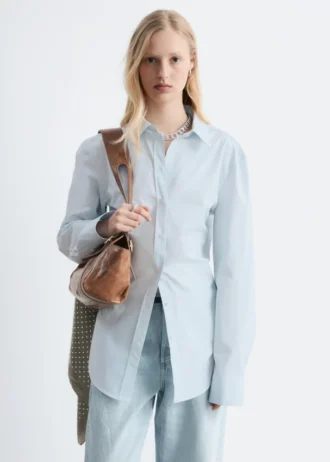 chemise en coton ajuste 1 1 330x462 - Chemise en coton ajust&eacute;e
