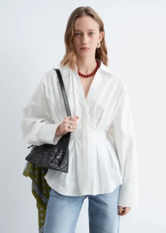 Chemise en coton ajustée à la taille