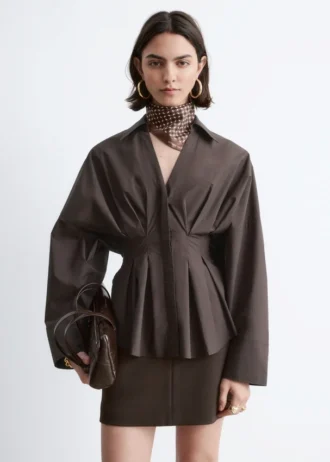 Chemise en coton ajustée à la taille