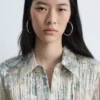 Chemise en crêpe avec ceinture à nouer