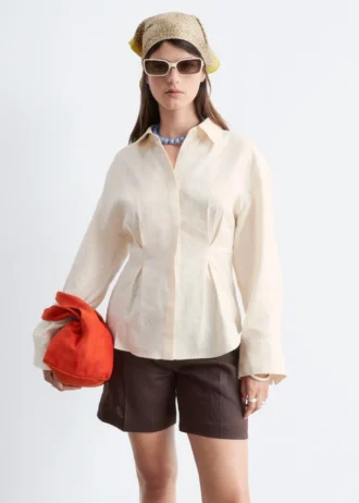 Chemise en lin à plis à la taille
