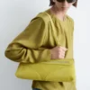 Chemisier froncé avec ceinture à nouer