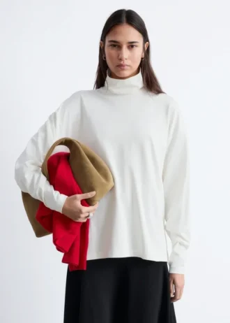 Col roulé à manches dolman