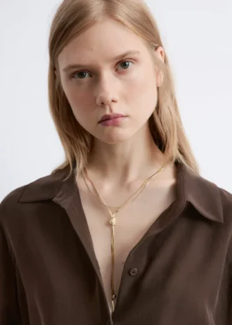 Collier lariat avec nœud