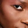 Famous Brown Famous Brown Crayon pour les yeux