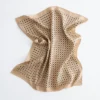 Foulard en soie à imprimé géométrique