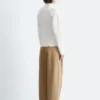 Haut à col montant côtelé