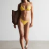 Slip de bikini à boucles