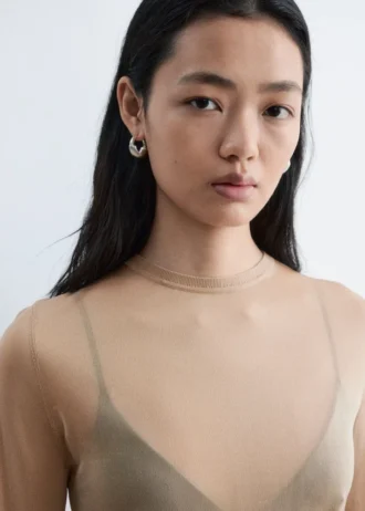 Haut transparent en maille fine