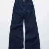 Jeans bootcut à couture enveloppante