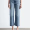 Jeans courts à jambes larges