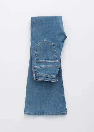 Jeans slim taille basse évasé