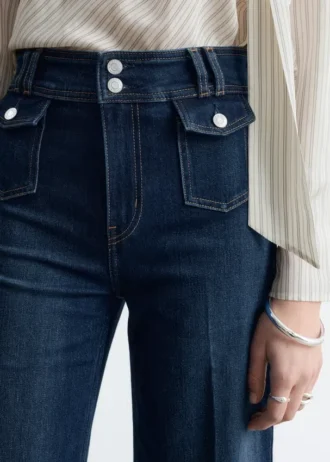 Jeans évasé à plis marqués