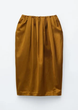 Jupe midi en satin sculpté