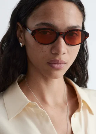 Lunettes de soleil à monture ovale