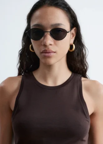 Lunettes de soleil ovales à monture métallique