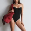 Maillot de bain à bordures contrastées
