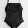 Maillot de bain à bretelles et dos nu