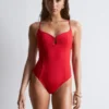 Maillot de bain à coupe triangulaire
